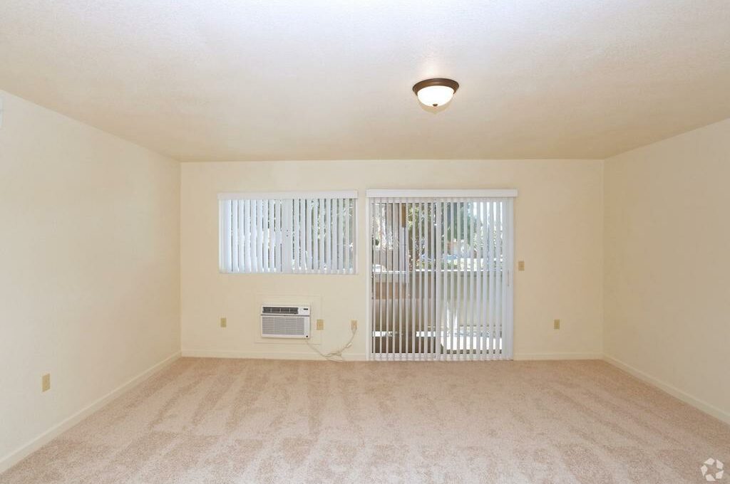 Foto 3 de apartamento en 1066 Sunnyvale Saratoga Rd