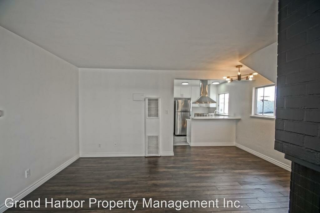Foto 3 de apartamento ubicada en 2201 Manhattan Ave