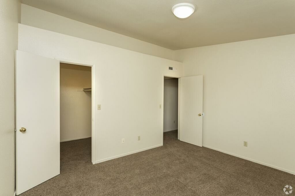 Foto 2 de vivienda ubicada en 4502 W Palo Alto Ave