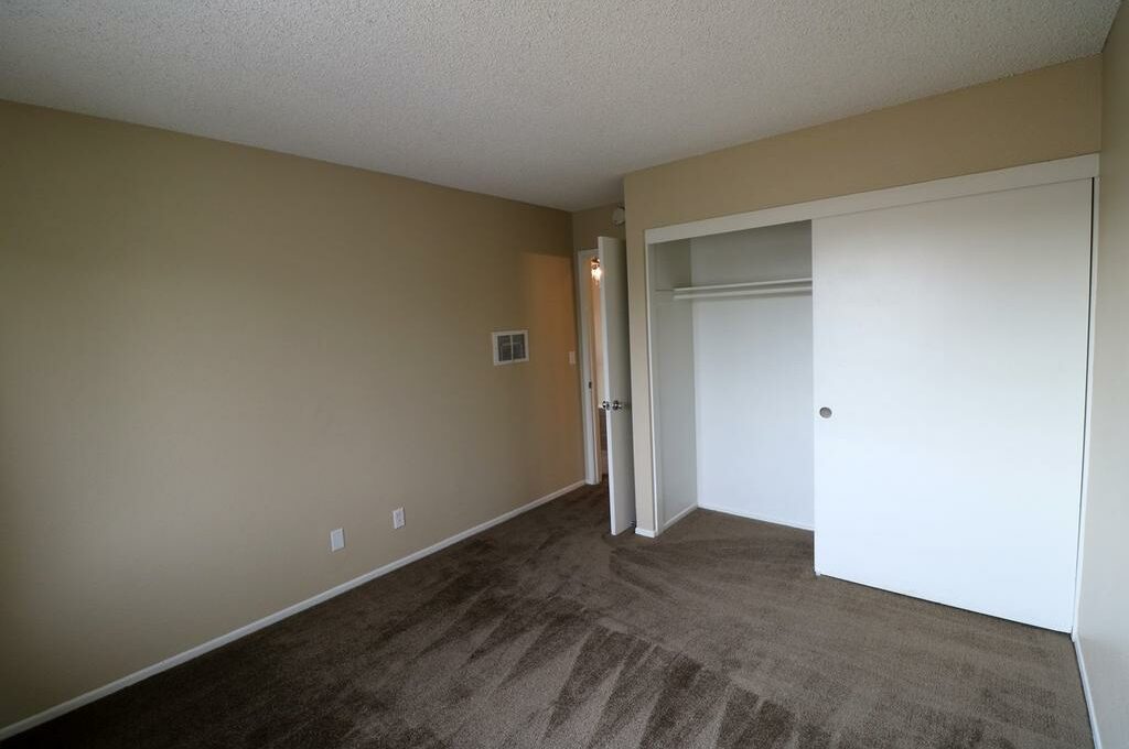 Foto 2 de apartamento en 700 W LA Jolla St