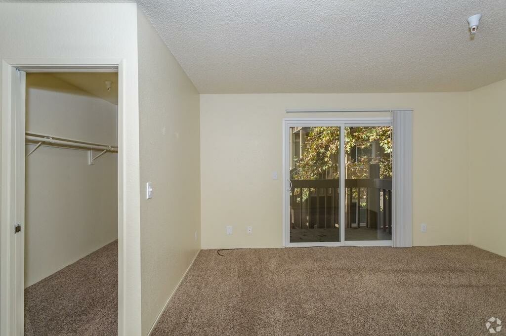 Foto 2 de apartamento ubicada en 8317 Sunrise Blvd