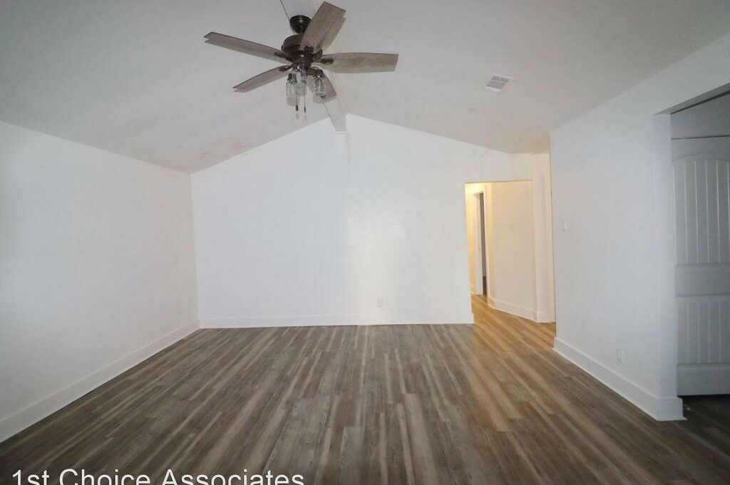 Foto 3 de apartamento ubicada en 4909 Ben Day Murrin Rd # House